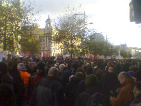 Crowd outside Easons near GPO