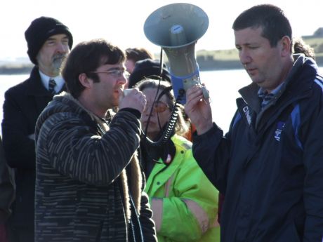 Eoin O'Leidhin with a message from Pat.